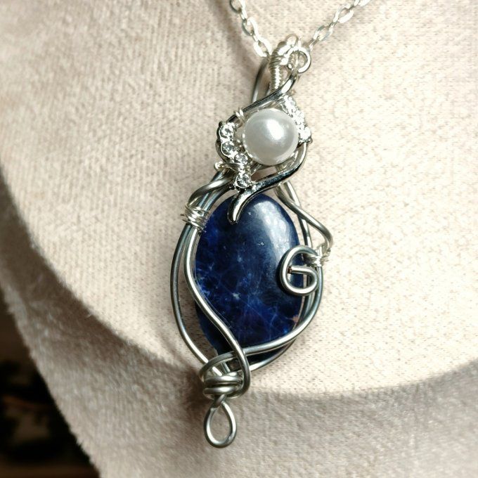 Sodalite ✨Humilité, Confiance et Clarté Intérieure✨