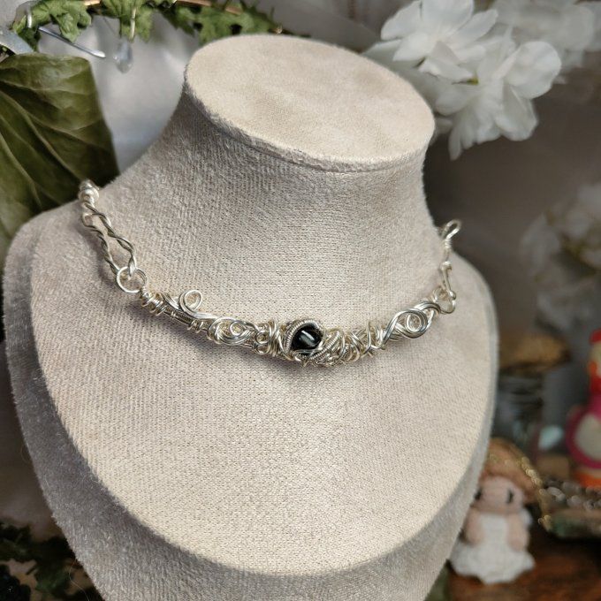 Collier Charms Diopside black star , pierre des larmes