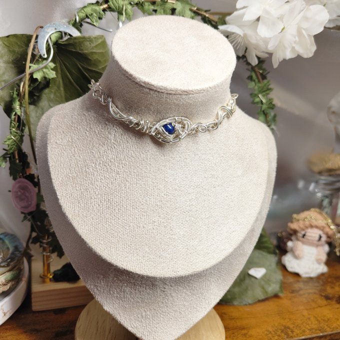Colliers Charms  lapis Lazuli : la pierre divine