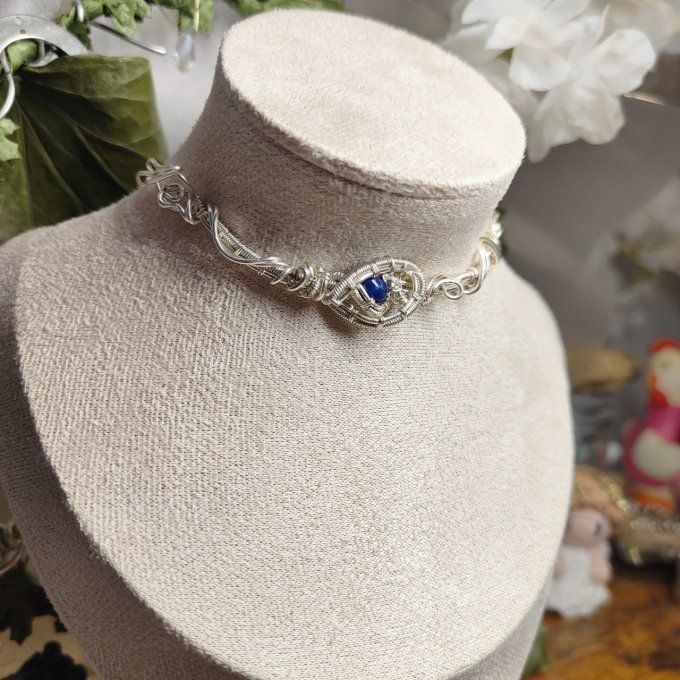 Colliers Charms  lapis Lazuli : la pierre divine