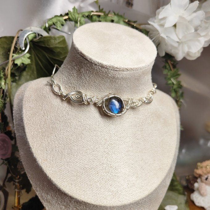 Collier Charms labradorite bleu : pierre de beauté