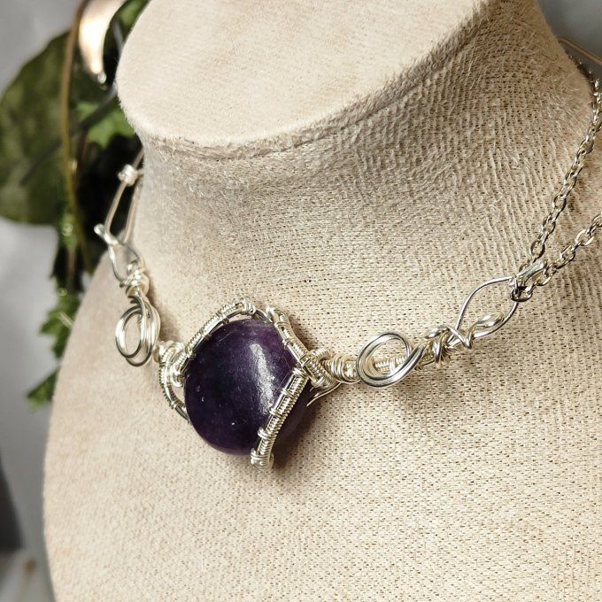 Collier Charms  Lepidolite ,pierre du jeu divin 
