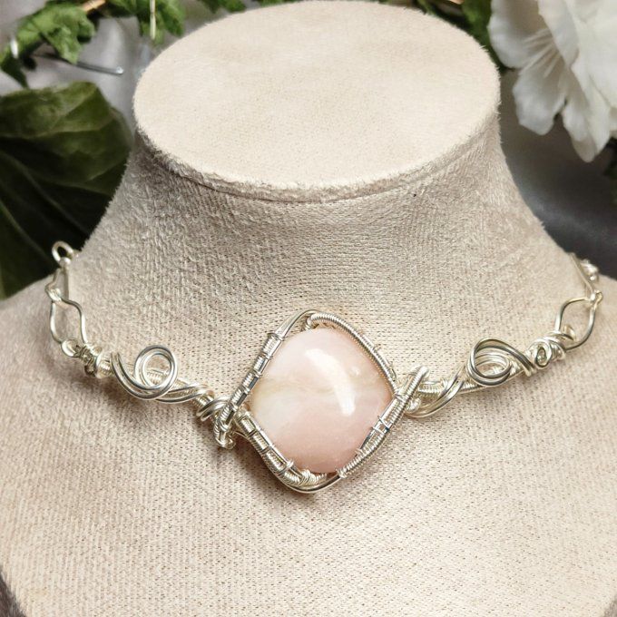 Collier Charms Opale Rose : pierre de douceur du coeur