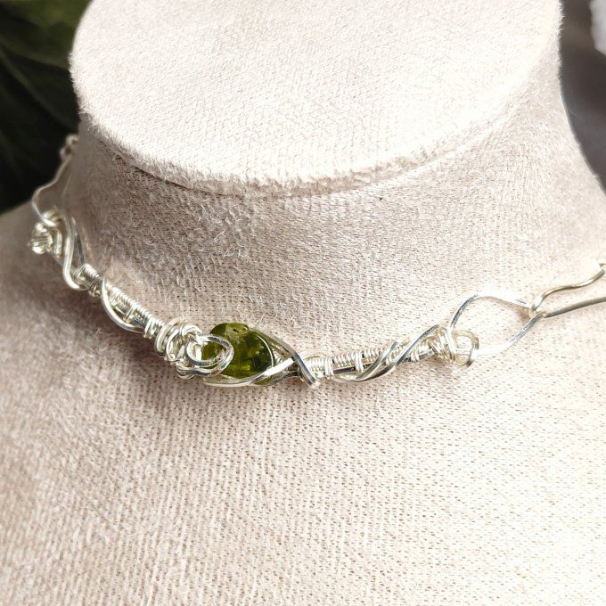 Collier Charms Péridot : pierre des chevaliers