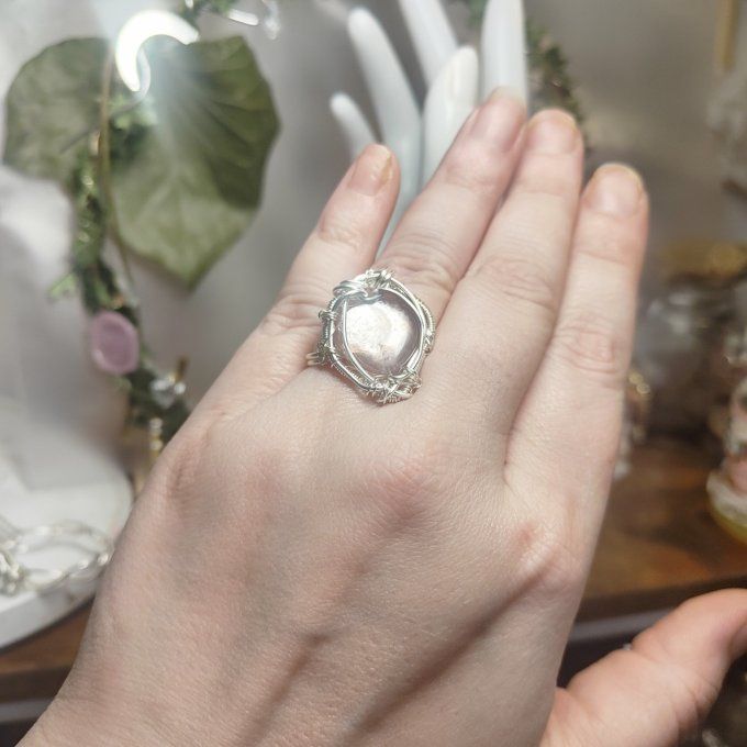 Bague courrone lepidolite gemme rose 