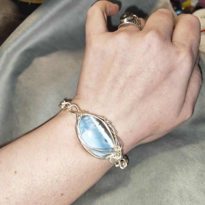 Bracelet torsade Opale Bleue Commune ✨– Communication & Libération Spirituelle✨ 