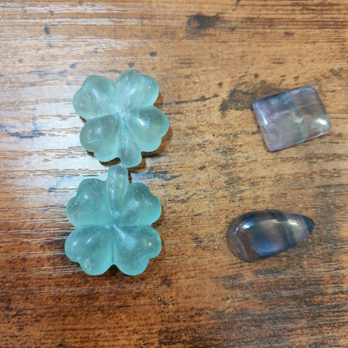 Cabochon fluorite 