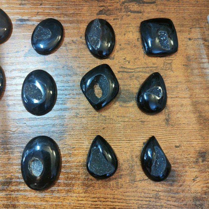 Onyx noir druzy , sardonyx
