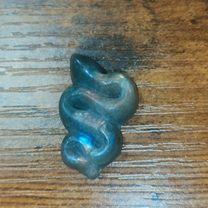 Labradorite Bleu+ crâne corbeau et serpent 