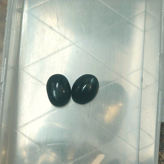 Diopside black star 10 mm
