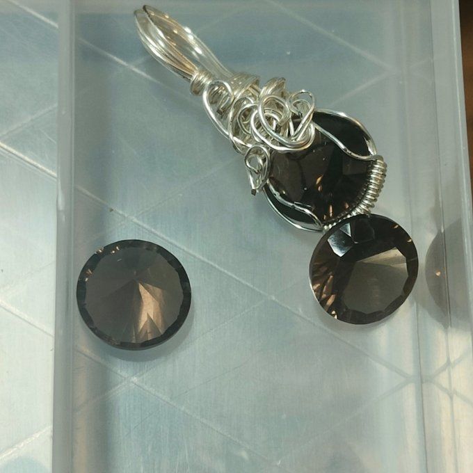 Quartz fumé facette diamant 12 mm