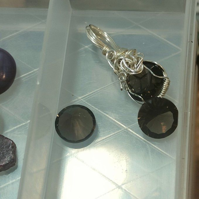 Quartz fumé facette diamant 12 mm