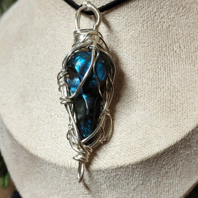 Corbeau - labradorite Bleu 