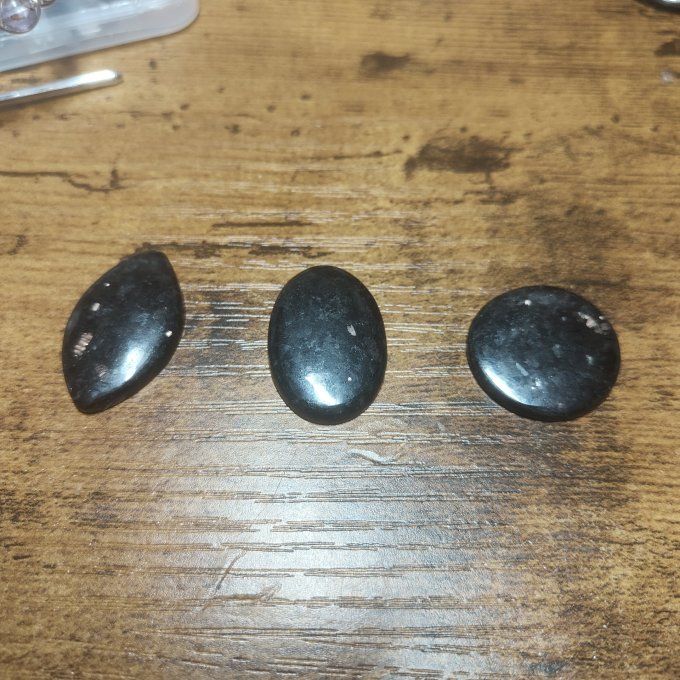 Nuummite ✨