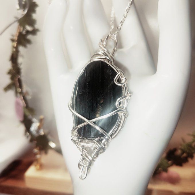 Tourmaline noir semi brut -shorl - Madagascar✨ La Pierre de Protection magnetique✨