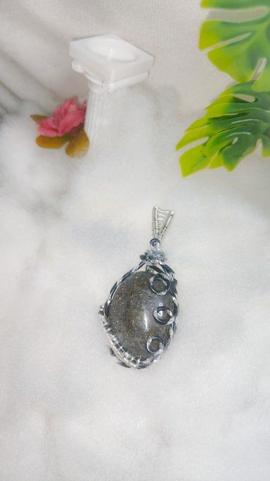 Pierre de Soleil Noire mica et hématite ✨Rayonnez de Positivité et de Vitalité
