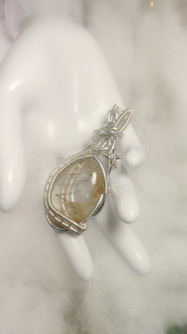 Quartz Rutile (cheveux d'ange ) ✨Confiance et Protection Énergétique