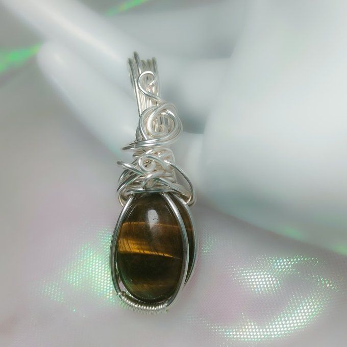 Amulette oeil de tigre - ✨Ovale _pierre protectrice et énergisante ✨
