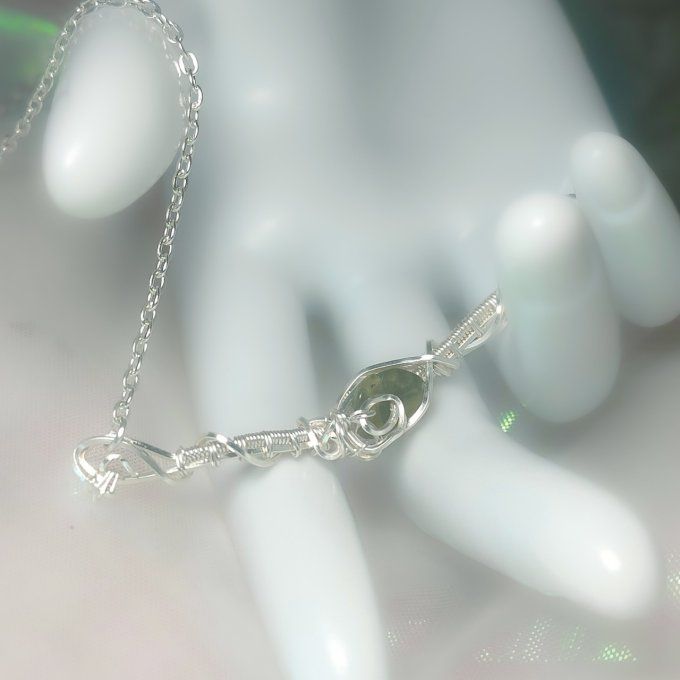 Collier Charms Péridot : pierre des chevaliers