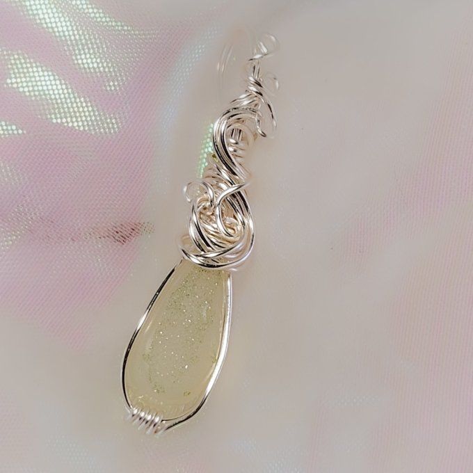 Agate Blanche – Pierre de Douceur et de Sérénité