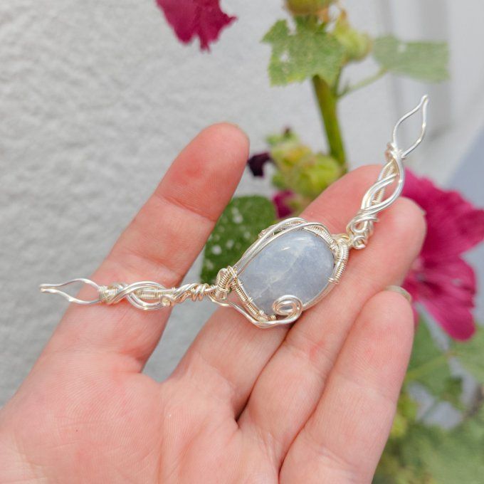 Collier Charms calcite bleu : pierres des familles heureuses
