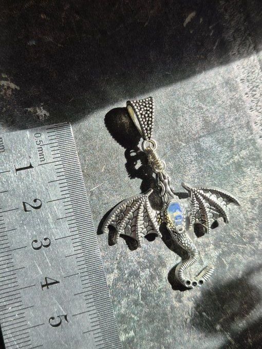 Pendentif Dragon & Opale wello -