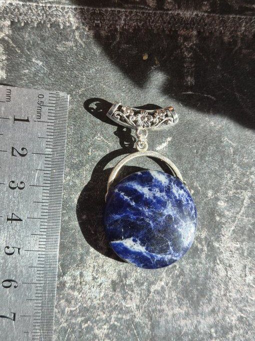 Pendentif Sodalite ,florale- Humilité, Courage Et Communication  