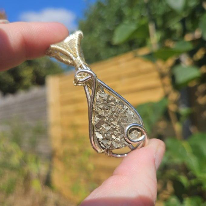 ✨Amulette Tychée : pyrite druzy✨