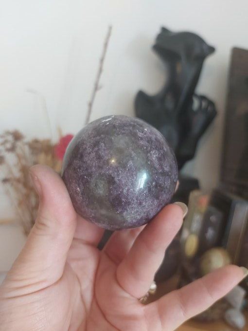 Sphere lepidolite 