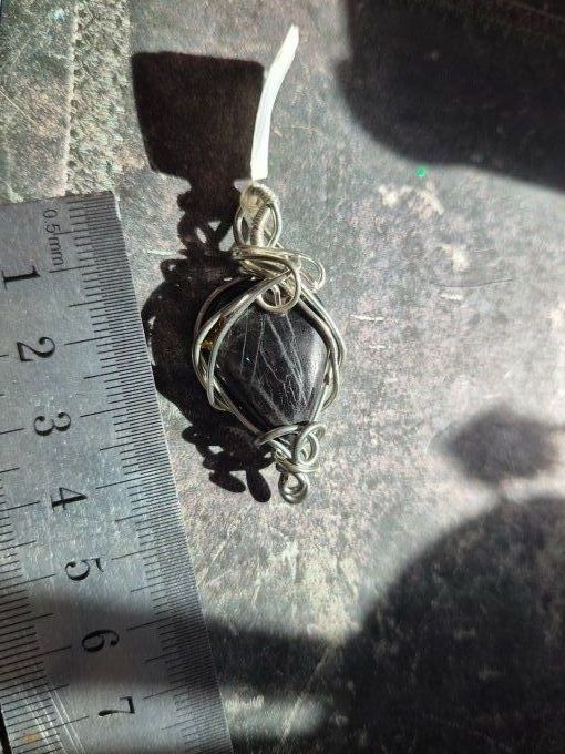 Amulette argent Hypersthène -ancrage et protection