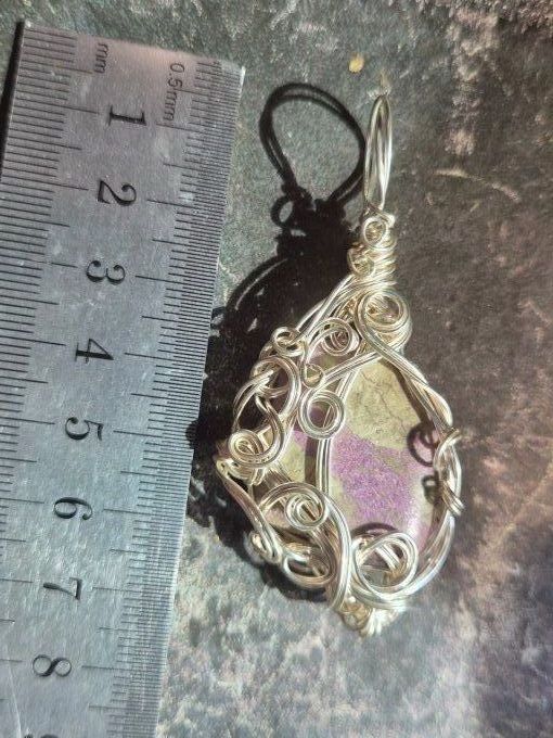 Pendentif Pomme Poison En Atlantisite – Compassion, Protection & Soin Émotionnelle