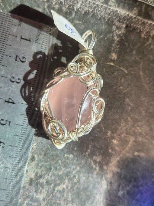 Amulette Quartz rose - pomme poison