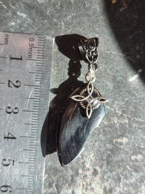 Amulette Goethite botryoïdale - ancrage puissant 