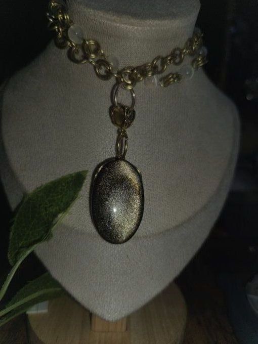 Collier obsidienne dorée loup d’or 